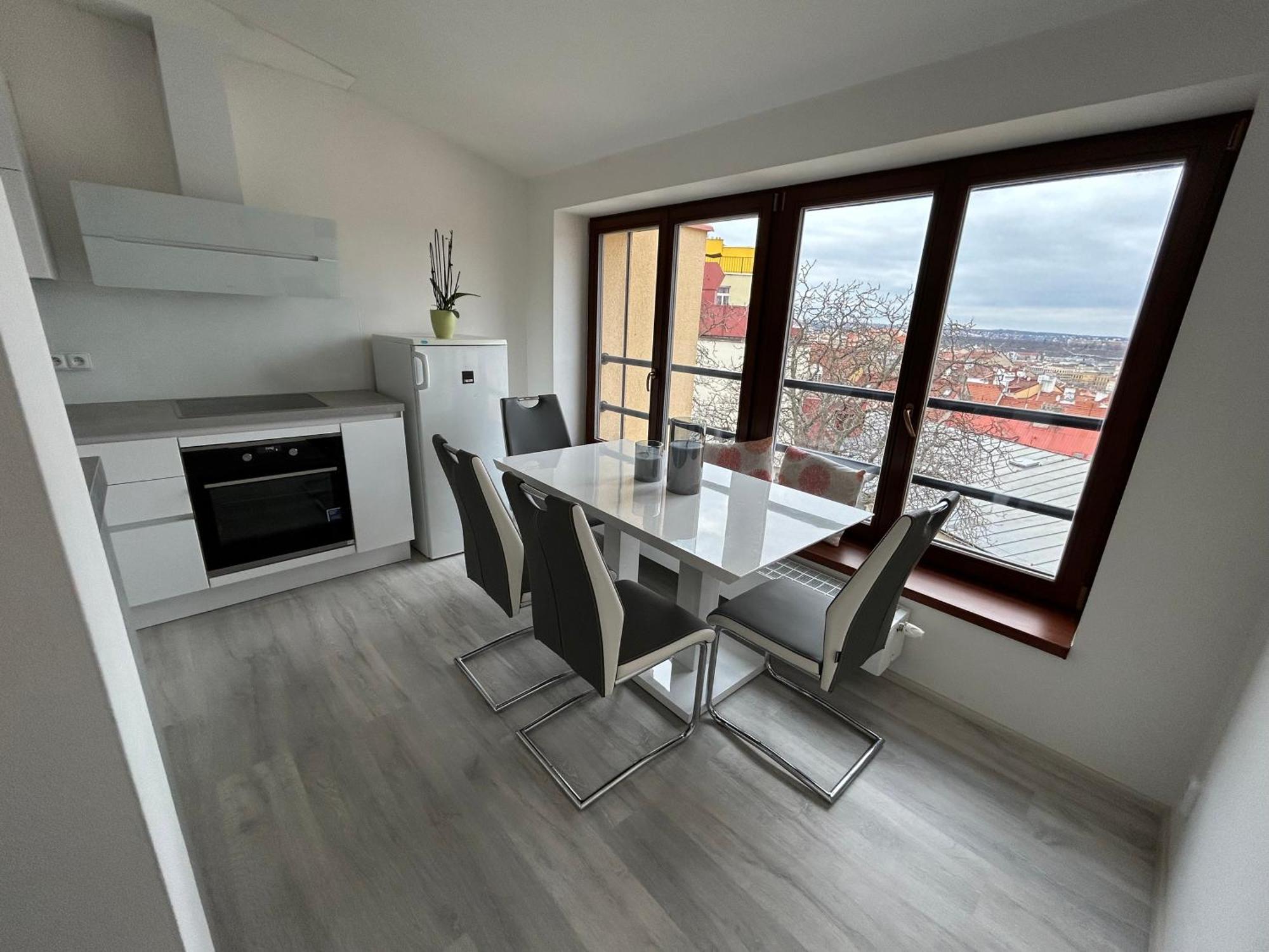 Apartment Cimburkova Praag Buitenkant foto